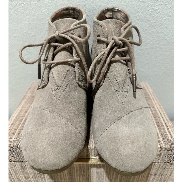 TOMS Suede Desert Wedge Booties Womens Size 6.5 - Picture 3 of 6